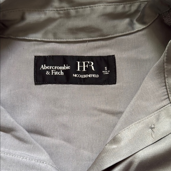 A&F Button-Up Shirt - Picture 3 of 7